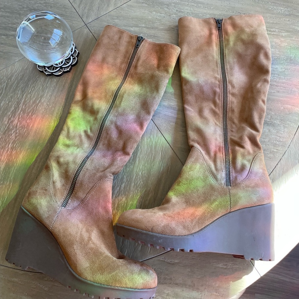 NineWest Wedge Fleece / faux suede Boots